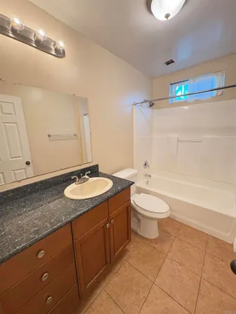$2,075 | 195 Avenida Descanso, Unit 119, Oceanside, CA 92057