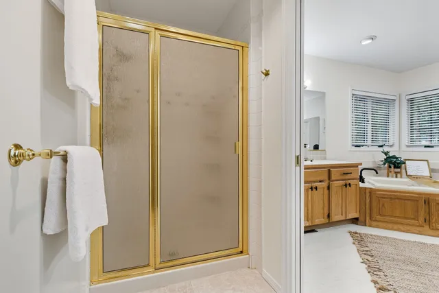 $924,900 | 16822 North Golden Drive, Colbert, WA 99005