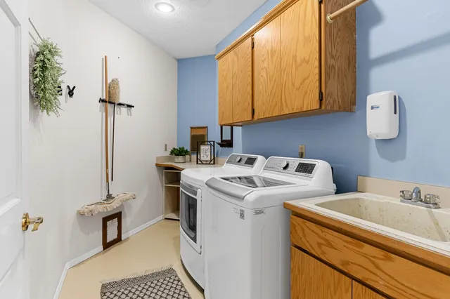 $924,900 | 16822 North Golden Drive, Colbert, WA 99005