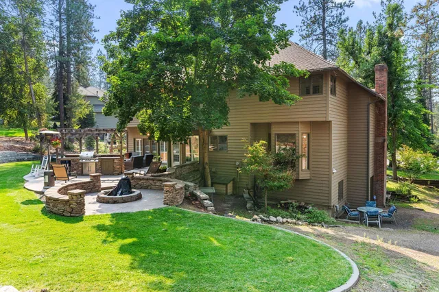 $924,900 | 16822 North Golden Drive, Colbert, WA 99005