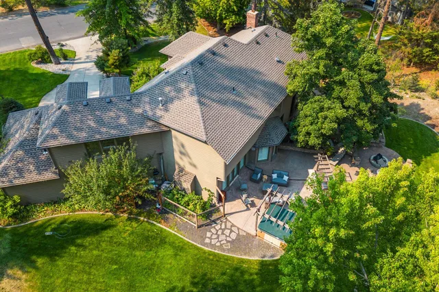 $924,900 | 16822 North Golden Drive, Colbert, WA 99005