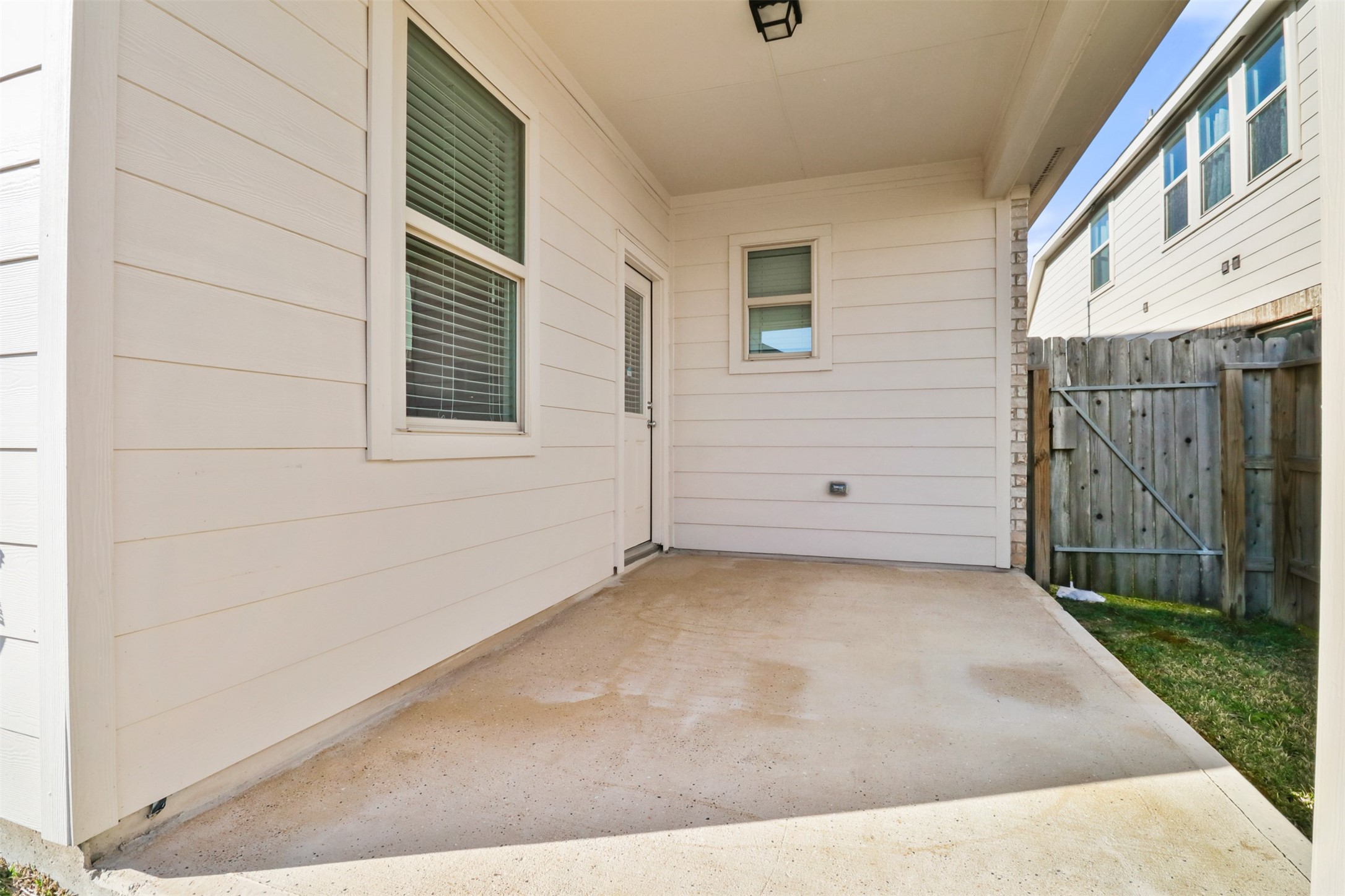 6010 Mapleton Meadow Lane Richmond, TX 77407 - Photo 19 of 34 a view of a house with a backyard
