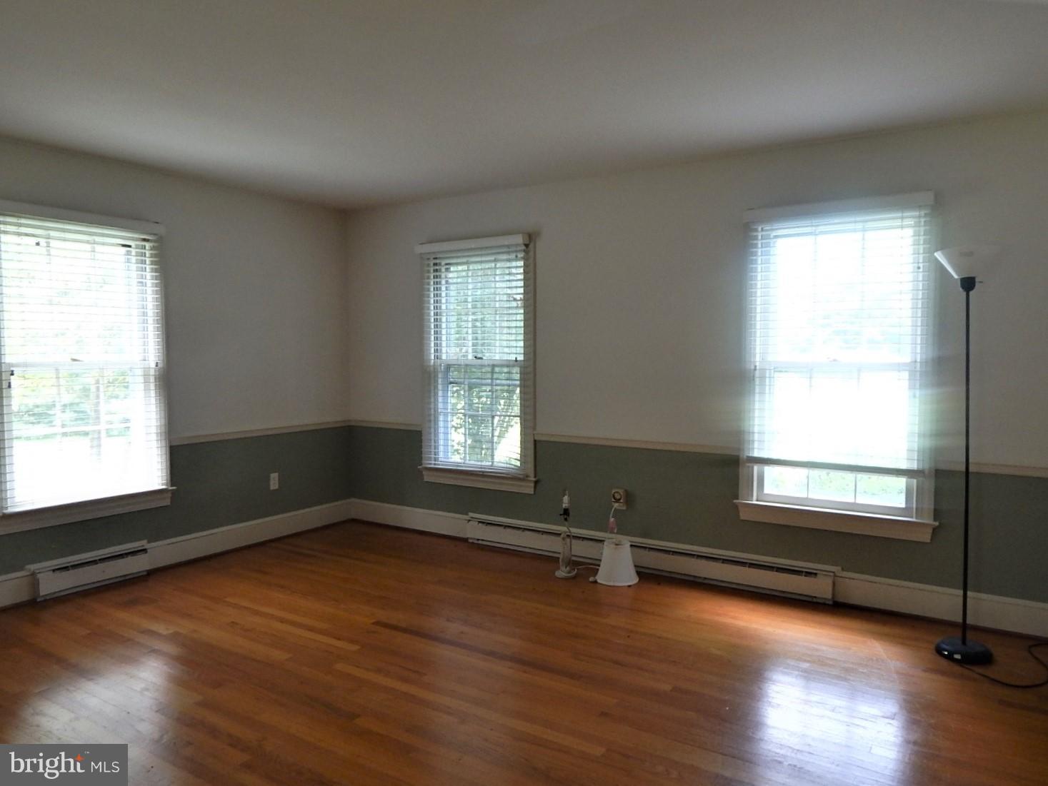 11036 Mountain Run Lake Road Culpeper, VA 22701 - Photo 4 of 30 Living Room