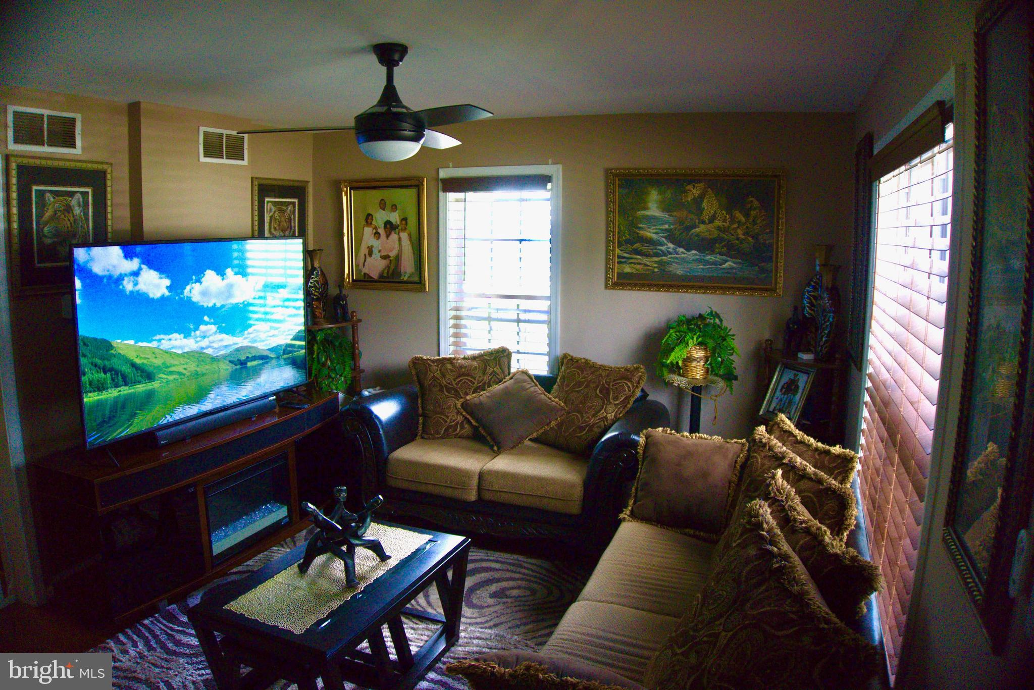 7753 Emerson Road Hyattsville, MD 20784 - Photo 3 of 16 Gallery Image 3