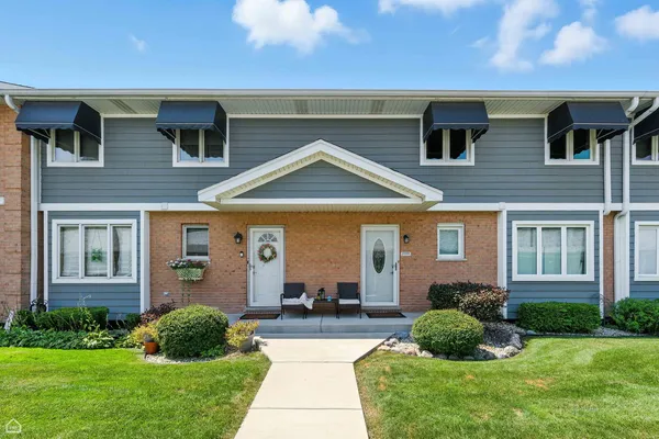 $350,000 | 2550 West 112th Street, Unit 12L, Chicago, IL 60655