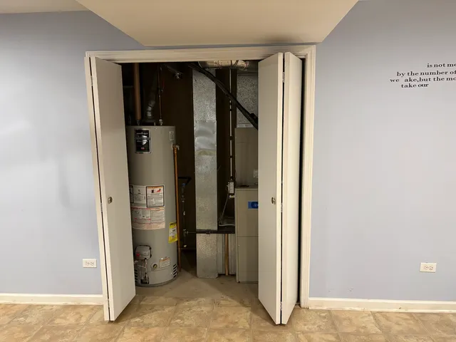 $350,000 | 2550 West 112th Street, Unit 12L, Chicago, IL 60655