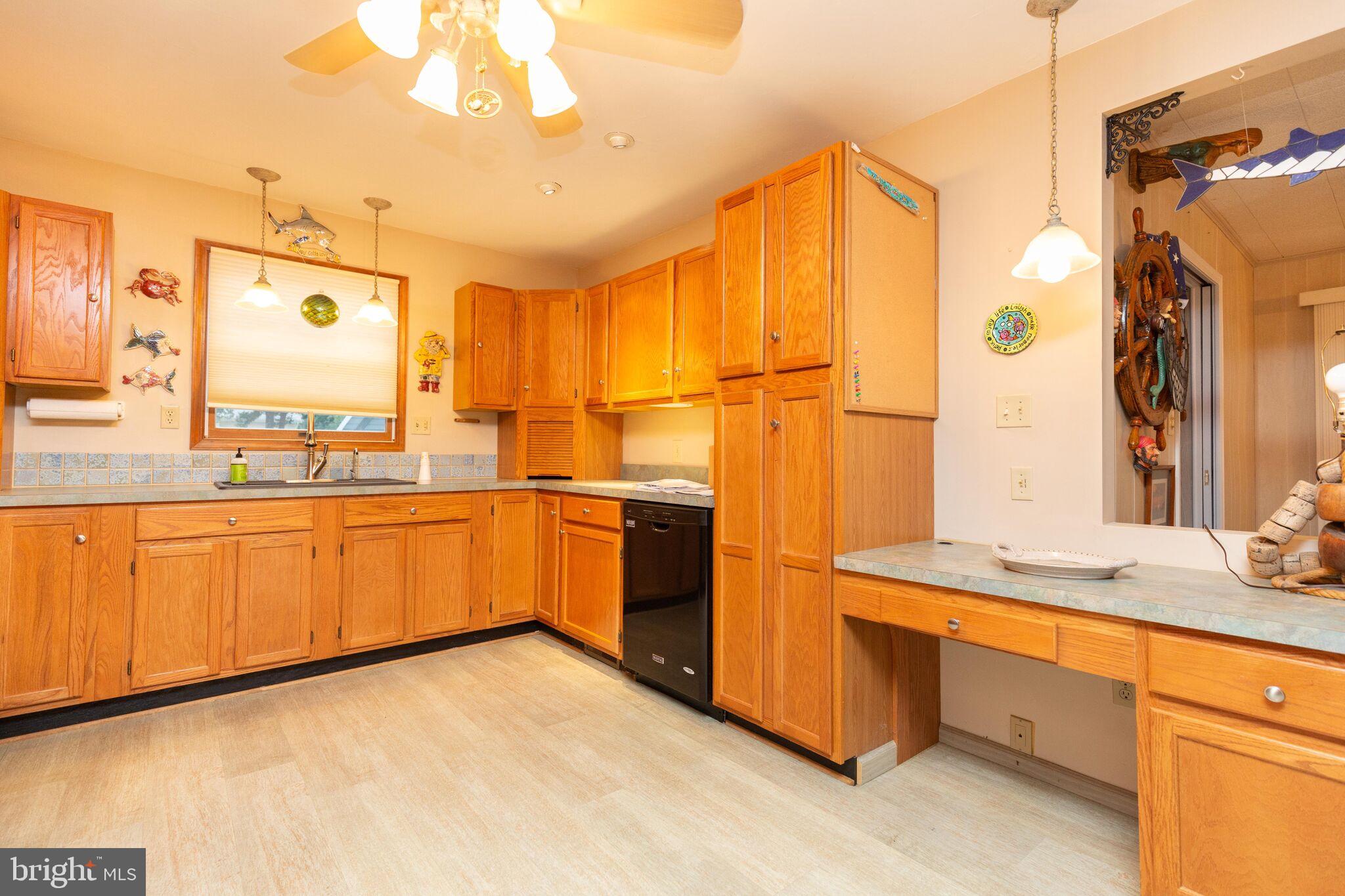 30347 Terrace Road Ocean View, DE 19970 - Photo 11 of 25 Large Kitchen