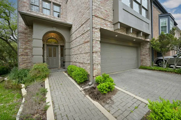 $1,750,000 | 2712 Hillview Green Lane, Austin, TX 78703