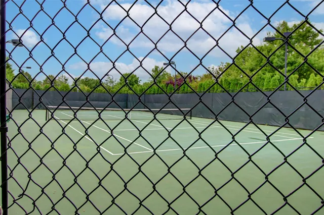 $749,900 | 67 Carriage Lane, Plainview, NY 11803