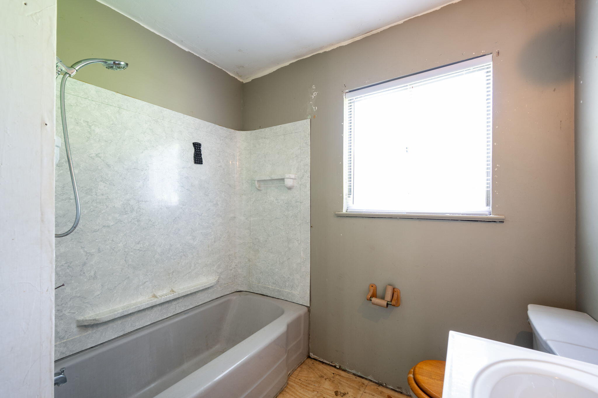 7635 Austin Drive Chattanooga, TN 37416 - Photo 16 of 24 9-web-or-mls-DSC_7572