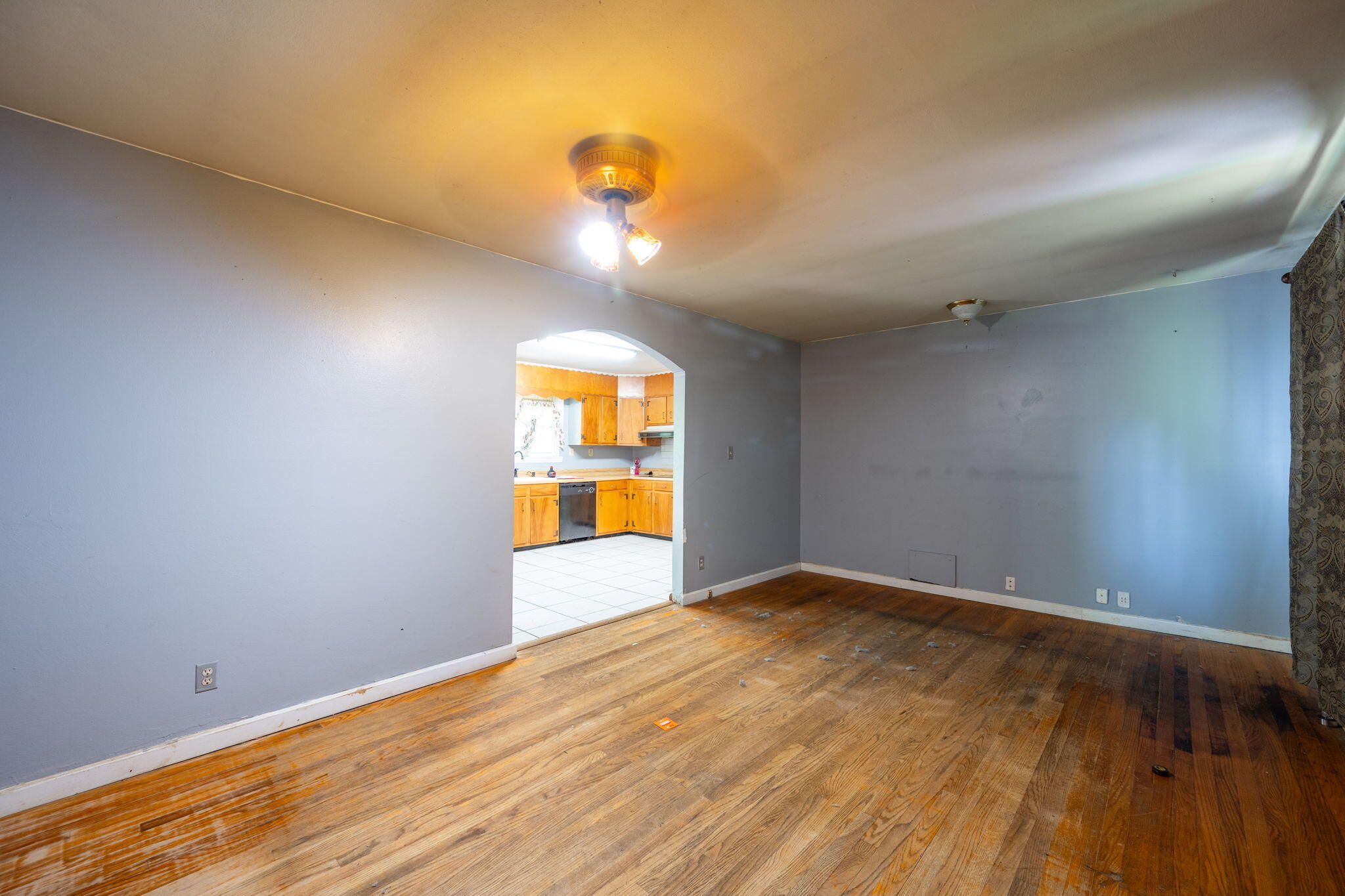 7635 Austin Drive Chattanooga, TN 37416 - Photo 6 of 24 21-web-or-mls-DSC_7608