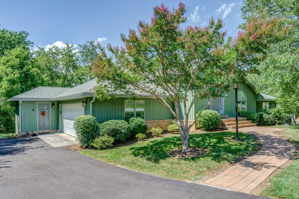 224 Jay Ridge Road Cloverdale, VA 24077 - Photo 1 of 38 224 Jay Ridge Rd