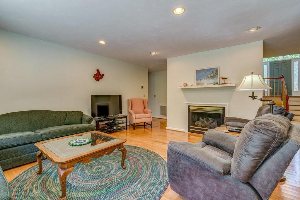 224 Jay Ridge Road Cloverdale, VA 24077 - Photo 6 of 38 006-320260-224 Jay Ridge Road 06_7986119