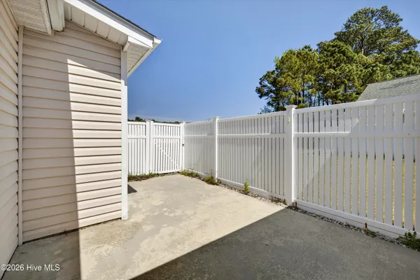 $275,000 | 1521 Honeybee Lane, Wilmington, NC 28412