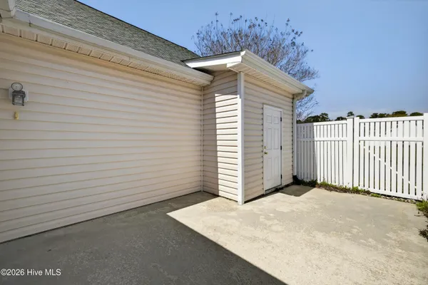 $275,000 | 1521 Honeybee Lane, Wilmington, NC 28412