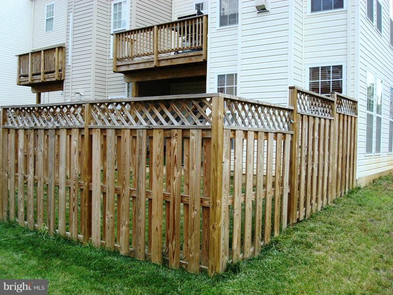25153 Cutgrass Terrace Stone Ridge, VA 20105 - Photo 23 of 24 Exterior (Rear)