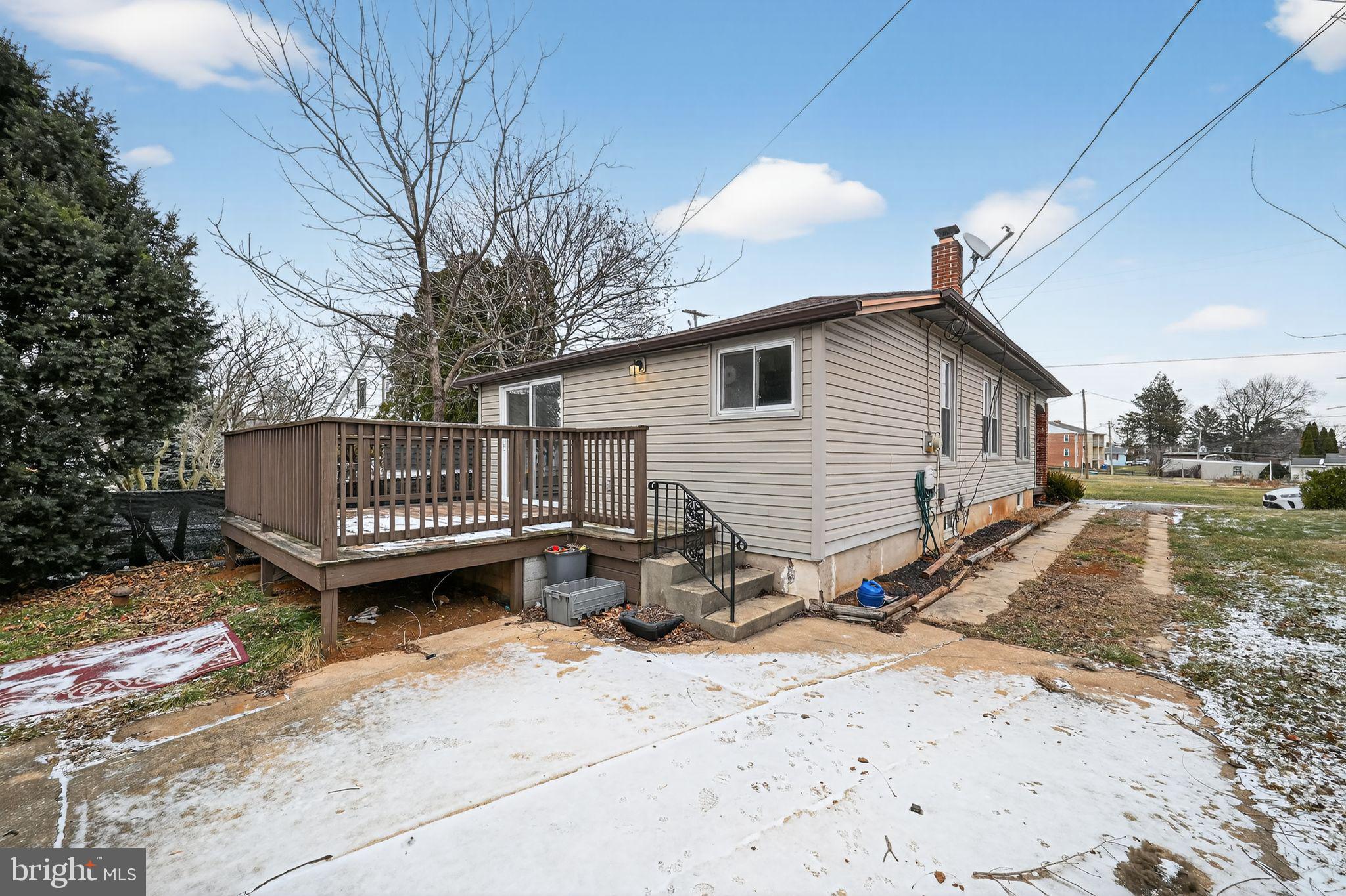 38 North Scott Street York, PA 17404 - Photo 14 of 16 a view of a backyard with a sitting area