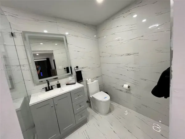 $12,000 | 39 Southeast 7th Street, Dania Beach, FL 33004