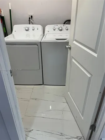 $12,000 | 39 Southeast 7th Street, Dania Beach, FL 33004