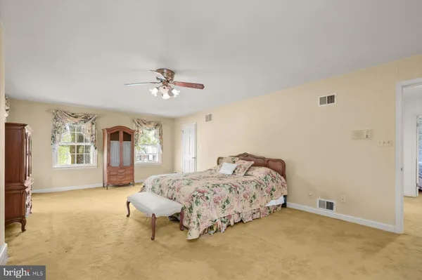$1,598,000 | 10008 Carmelita Drive, Potomac, MD 20854