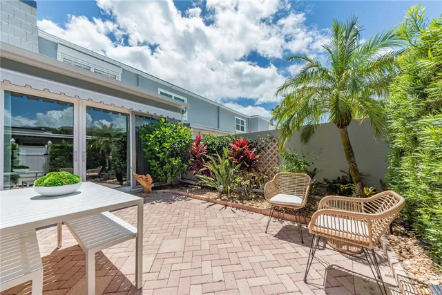 $6,500 | 2735 Ocean Drive, Unit 18A, Vero Beach, FL 32963