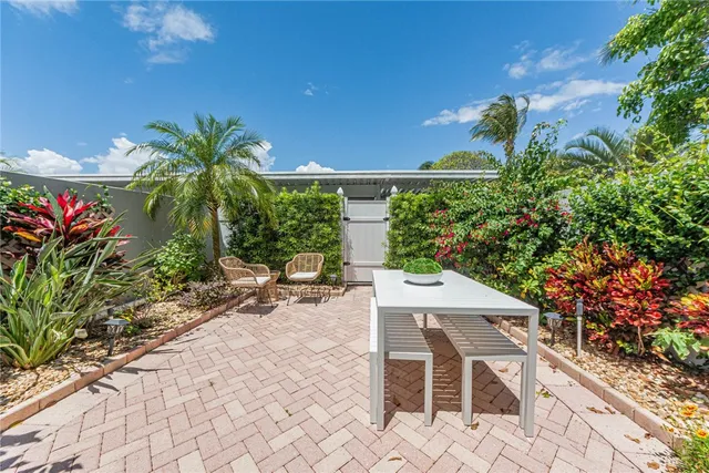 $6,500 | 2735 Ocean Drive, Unit 18A, Vero Beach, FL 32963