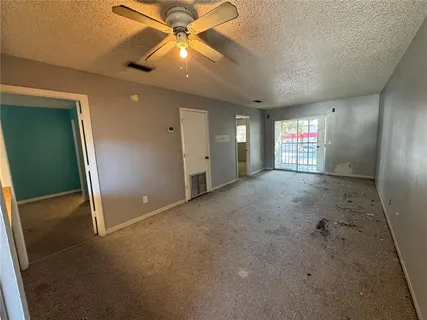 $130,000 | 4508 South Oak Drive, Unit T22, Tampa, FL 33611