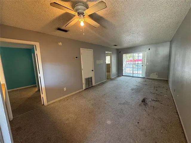 $130,000 | 4508 South Oak Drive, Unit T22, Tampa, FL 33611