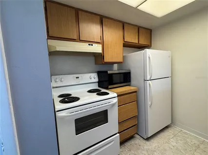 $130,000 | 4508 South Oak Drive, Unit T22, Tampa, FL 33611