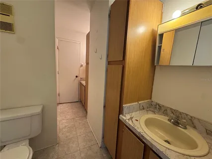 $130,000 | 4508 South Oak Drive, Unit T22, Tampa, FL 33611