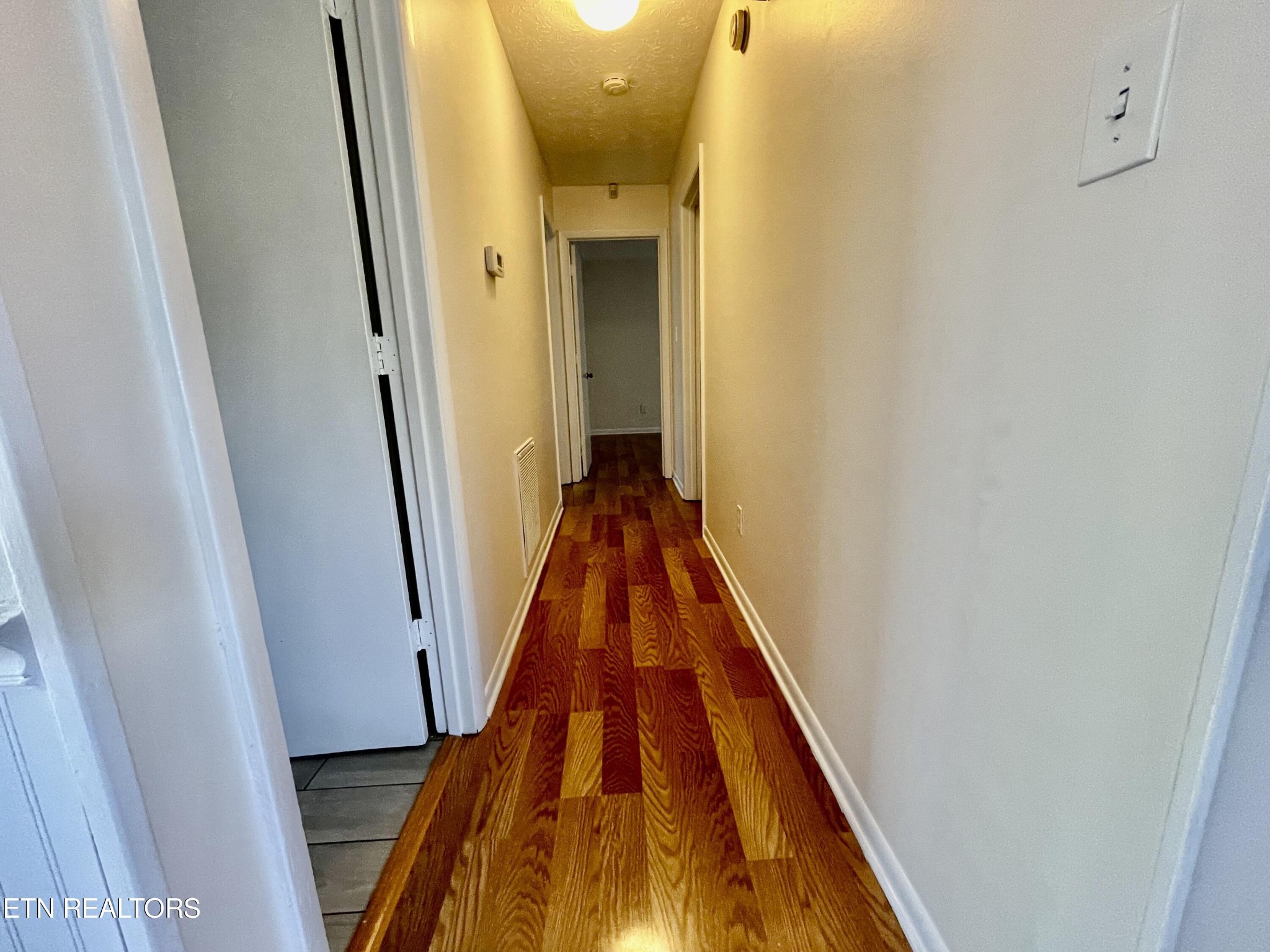 4015 Abercorn Road Knoxville, TN 37921 - Photo 11 of 30 Gallery Image 11