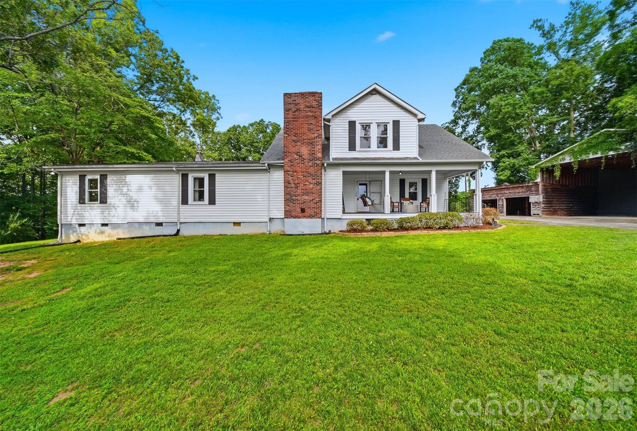 255 Wildwood Road Lenoir, NC 28645 - Photo 3 of 36