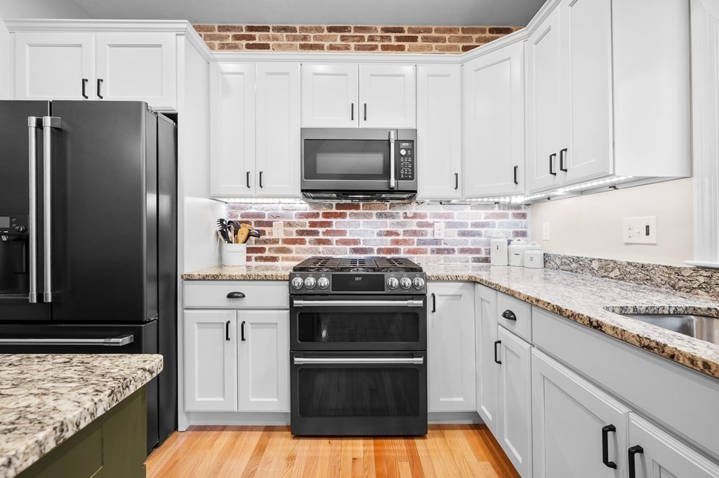 5 Hunters Court Sutton, MA 01590 - Photo 10 of 40 Gallery Image 10
