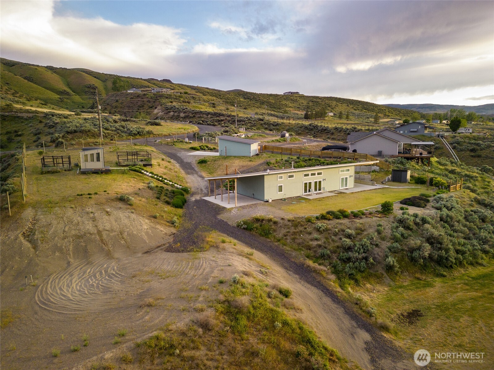 4205 Plum Point Road Grand Coulee, WA 99133 - Photo 35 of 39 a view of city