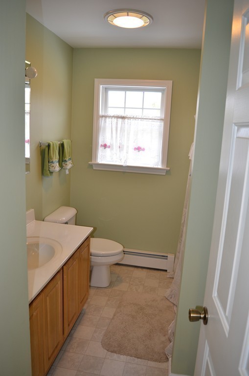 88 Shea Road West Brookfield, MA 01585 - Photo 16 of 21