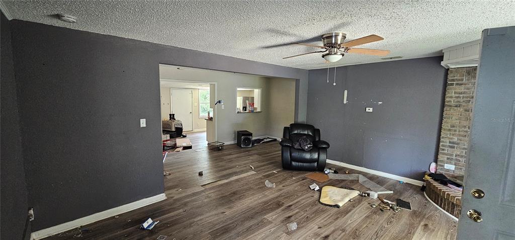 4375 Lindsey Loop Dover, FL 33527 - Photo 11 of 31