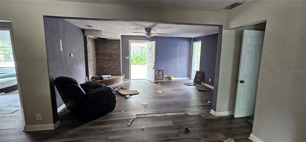 4375 Lindsey Loop Dover, FL 33527 - Photo 12 of 31