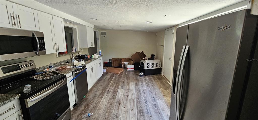 4375 Lindsey Loop Dover, FL 33527 - Photo 14 of 31