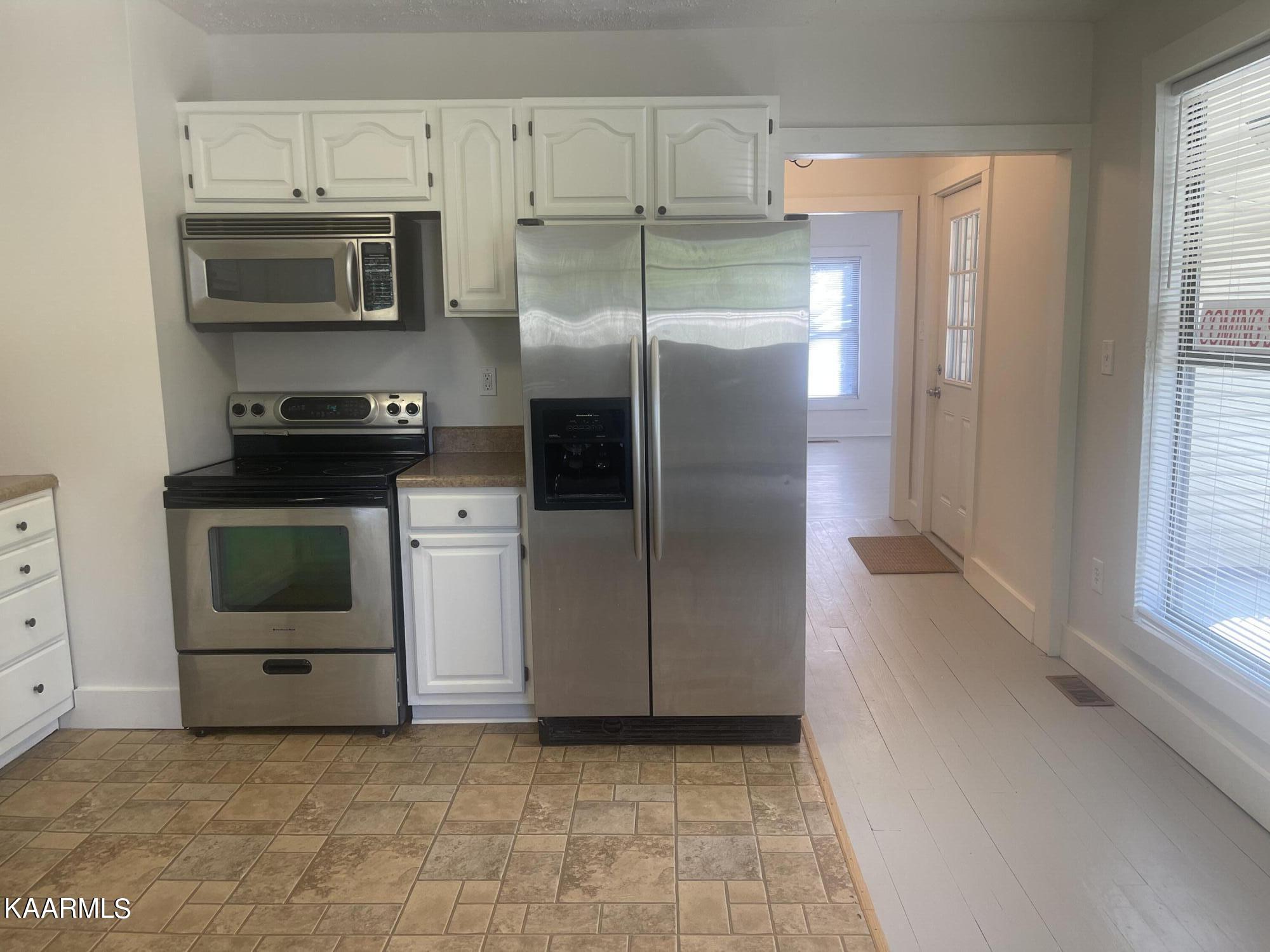 1712 Spring Street Powell, TN 37849 - Photo 8 of 25 962A3A52-2AAE-4B34-A6CA-28B9A72CCD9F