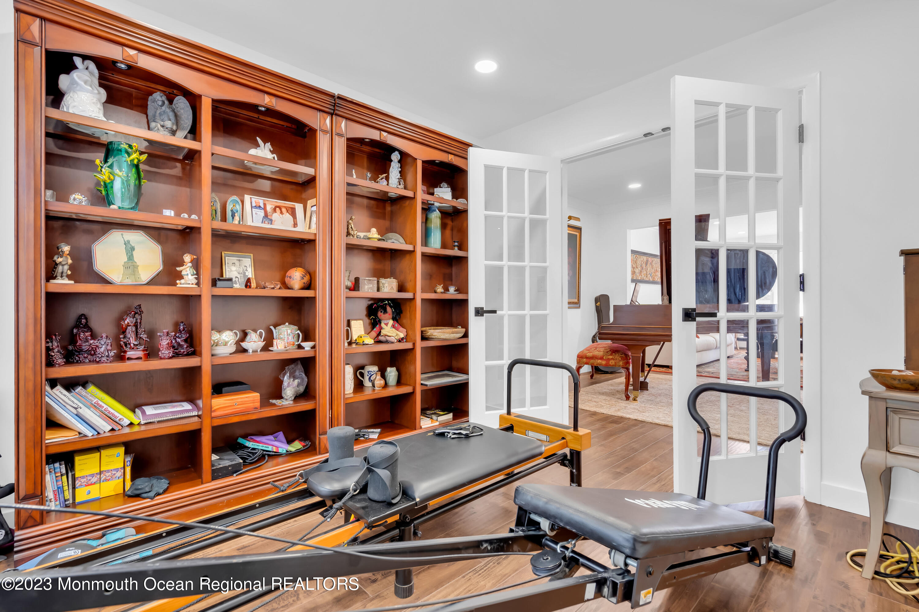 11 Garrett Road Toms River, NJ 08757 - Photo 24 of 61 a room with furniture and book shelf