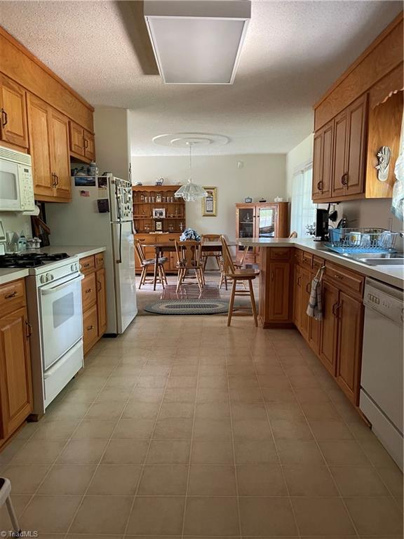 1361 Stony Ridge Road Pinnacle, NC 27043 - Photo 12 of 33