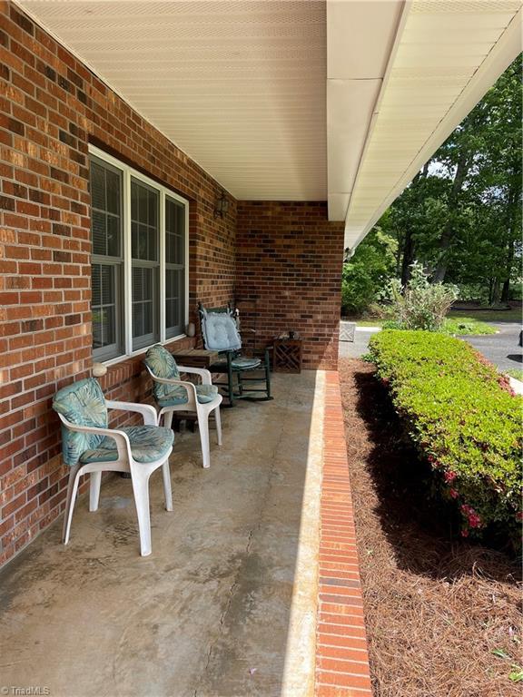 1361 Stony Ridge Road Pinnacle, NC 27043 - Photo 2 of 33