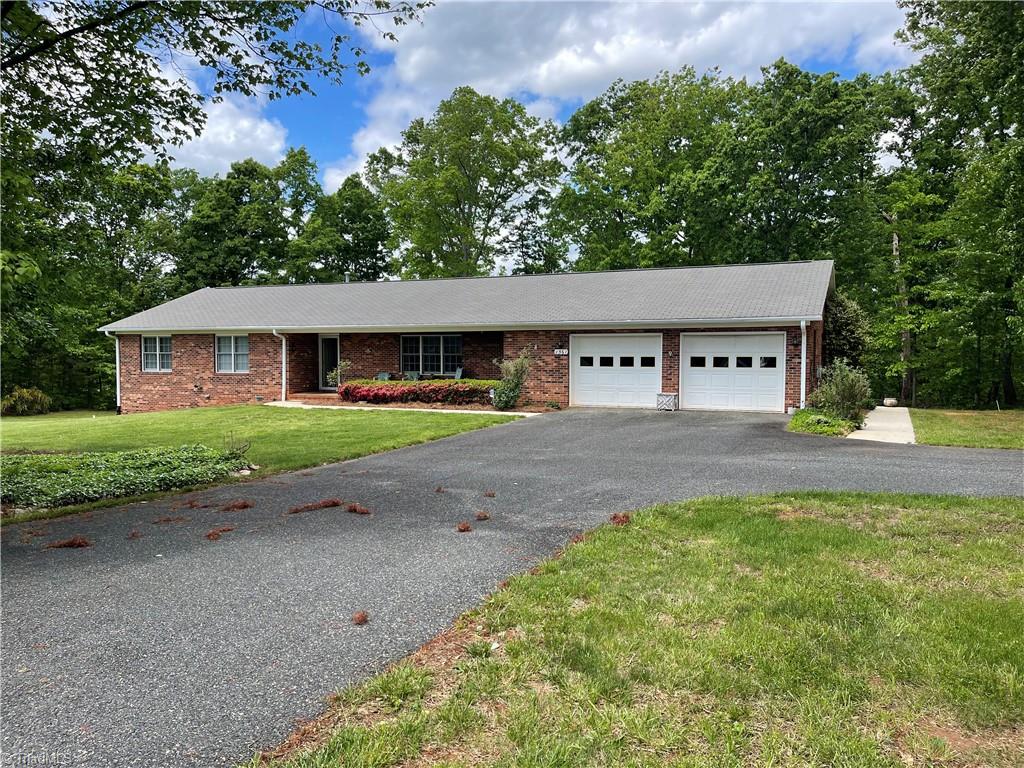1361 Stony Ridge Road Pinnacle, NC 27043 - Photo 31 of 33