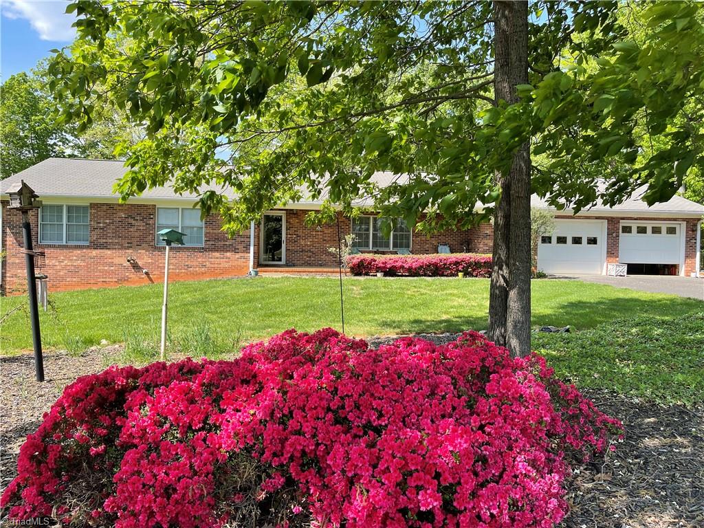 1361 Stony Ridge Road Pinnacle, NC 27043 - Photo 32 of 33