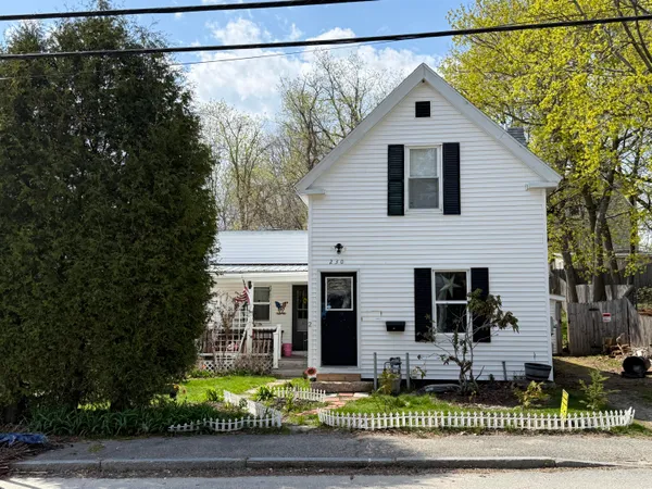 $299,000 | 230 Oak Street, Lewiston, ME 04240