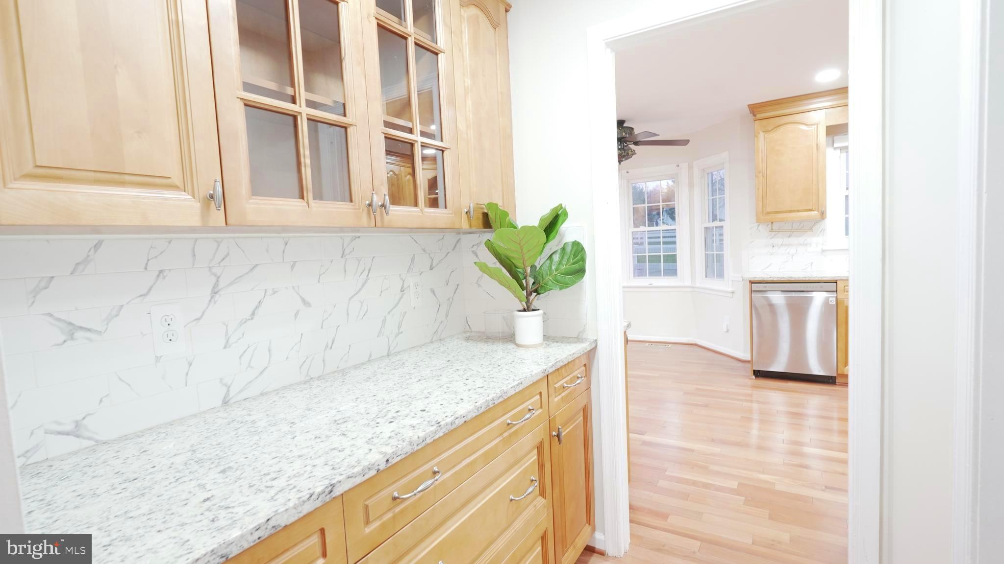 10203 Raleigh Tavern Lane Ellicott City, MD 21042 - Photo 17 of 57