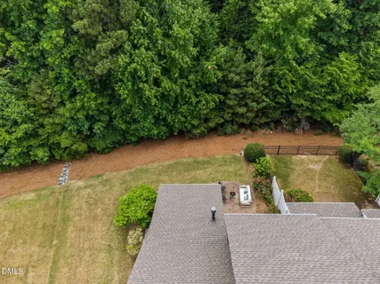 $579,000 | 1060 Kingston Grove Drive, Cary, NC 27519