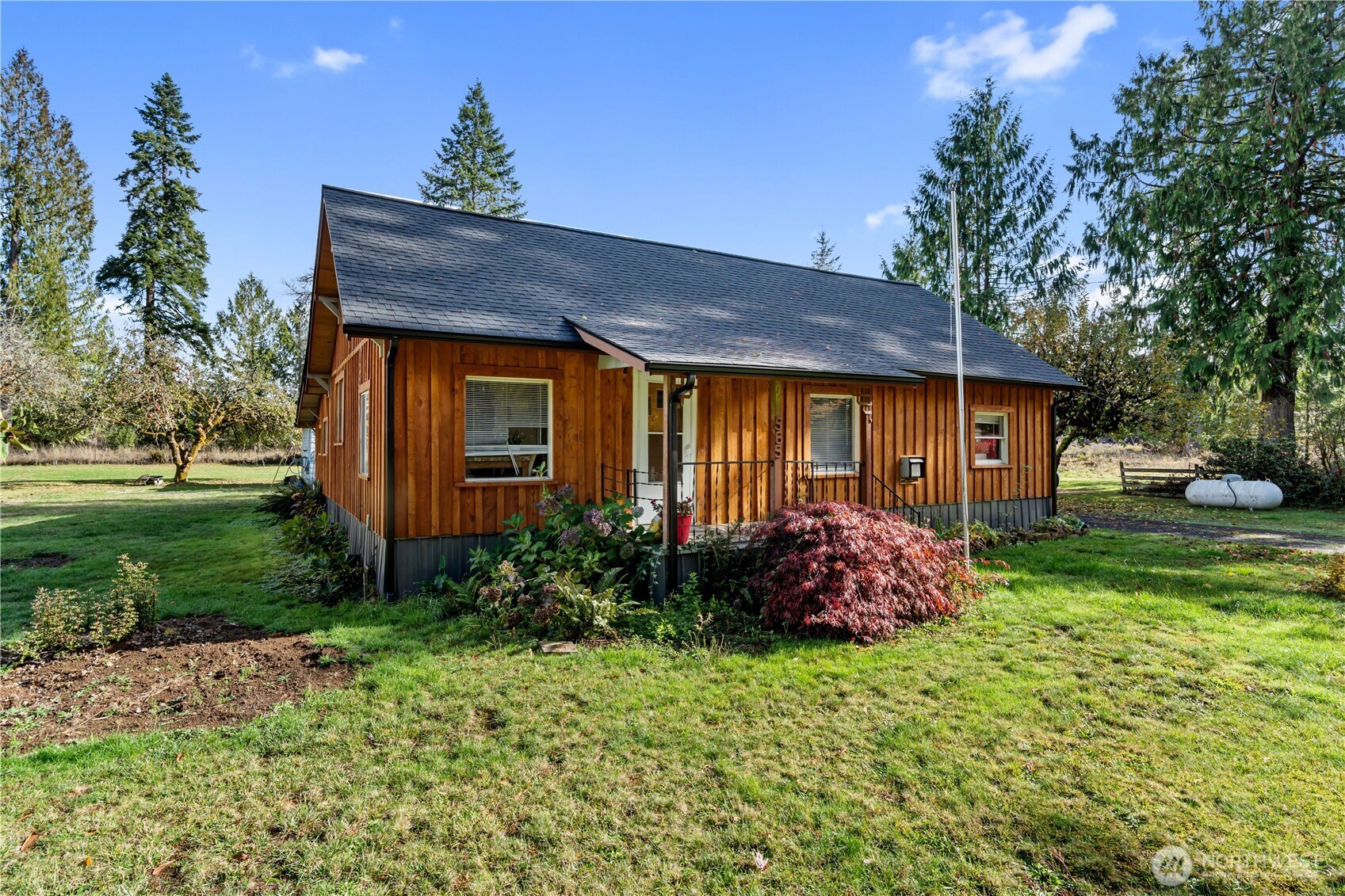 565 Meier Road Winlock, WA 98596 - Photo 8 of 26 a front view of house with garden