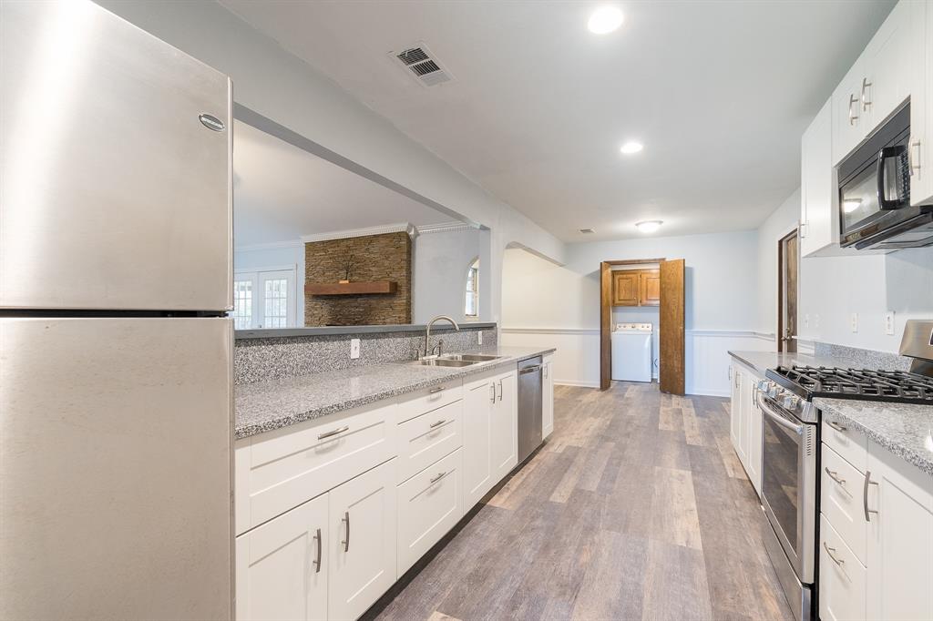 9190 Orbiter Circle Dallas, TX 75243 - Photo 16 of 25