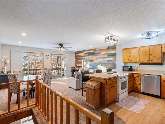 $489,900 | 20170 Sugarbush Lane, Brainerd, MN 56401